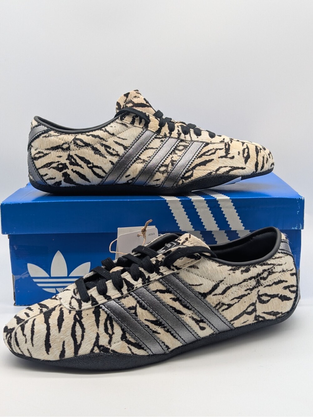 Adidas Tokyo Zebra Women's Size 6 / Girls 5Y White Black Fur Sneakers KI4173 New